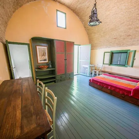 Vakantiehuis The Boat House By The Sea *