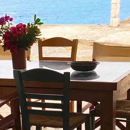 Vakantiehuis The Boat House By The Sea *