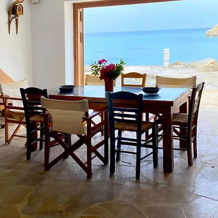 Vakantiehuis The Boat House By The Sea *